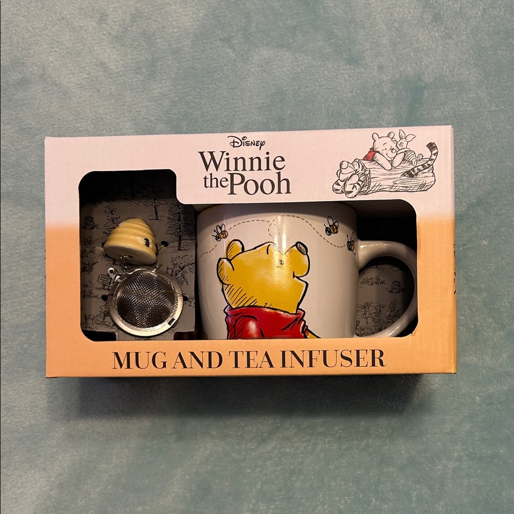 Disney Winnie the Pooh Mug and Tea Infuser - Yellow and Red